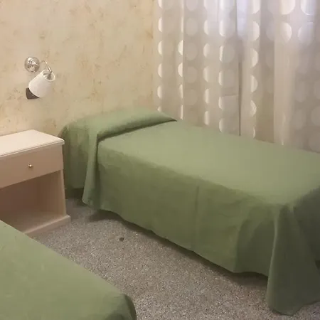 فندق Miramare 3*