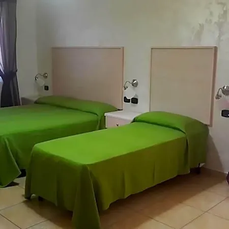 Miramare 3* مارينا دي سكيافوني