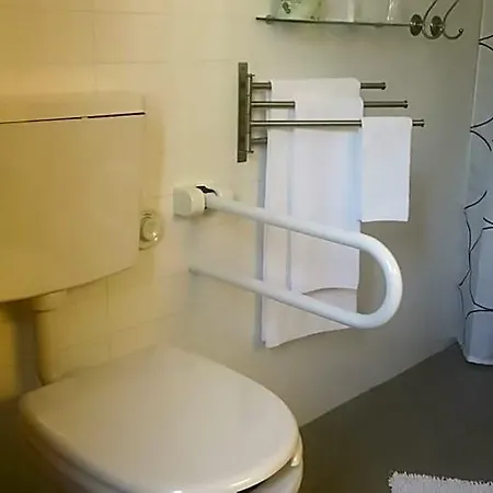 Miramare مارينا دي سكيافوني